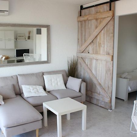Beautiful Apartment In Front Of Beach, Pool, View Roses Luaran gambar