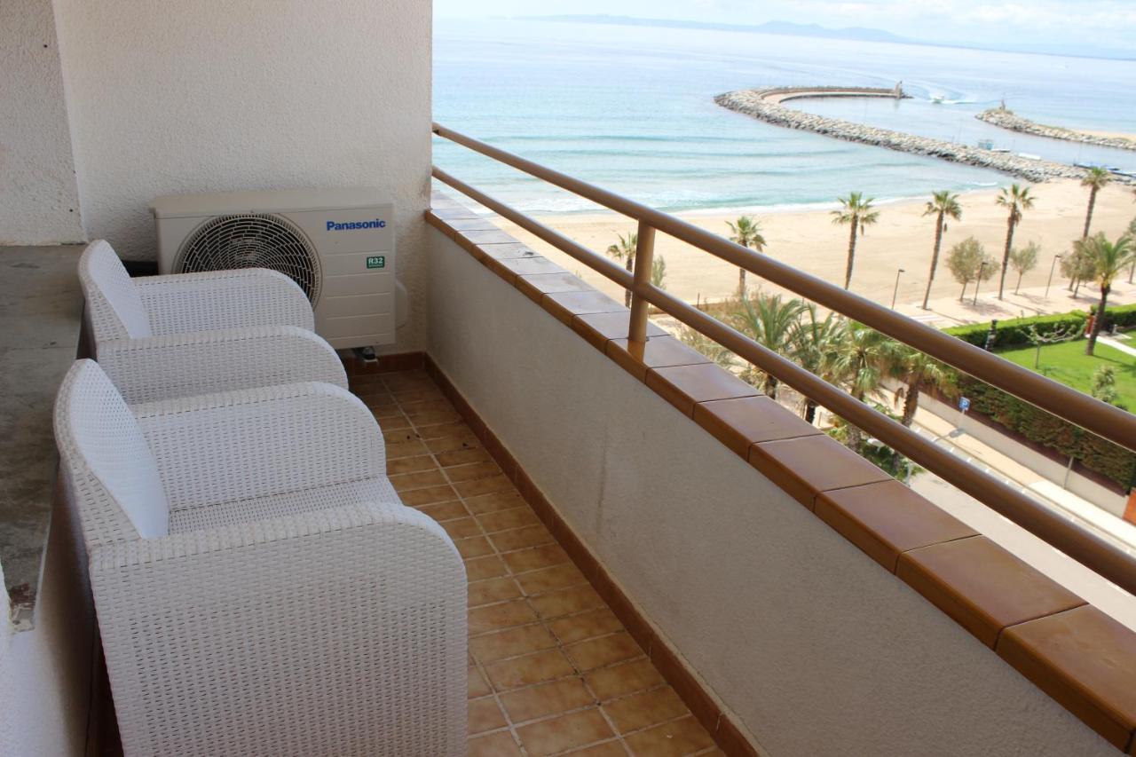 Beautiful Apartment In Front Of Beach, Pool, View Roses Luaran gambar