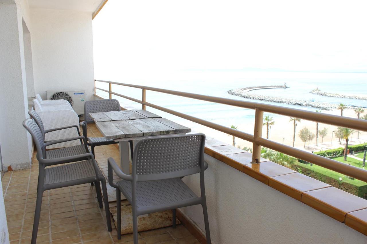 Beautiful Apartment In Front Of Beach, Pool, View Roses Luaran gambar