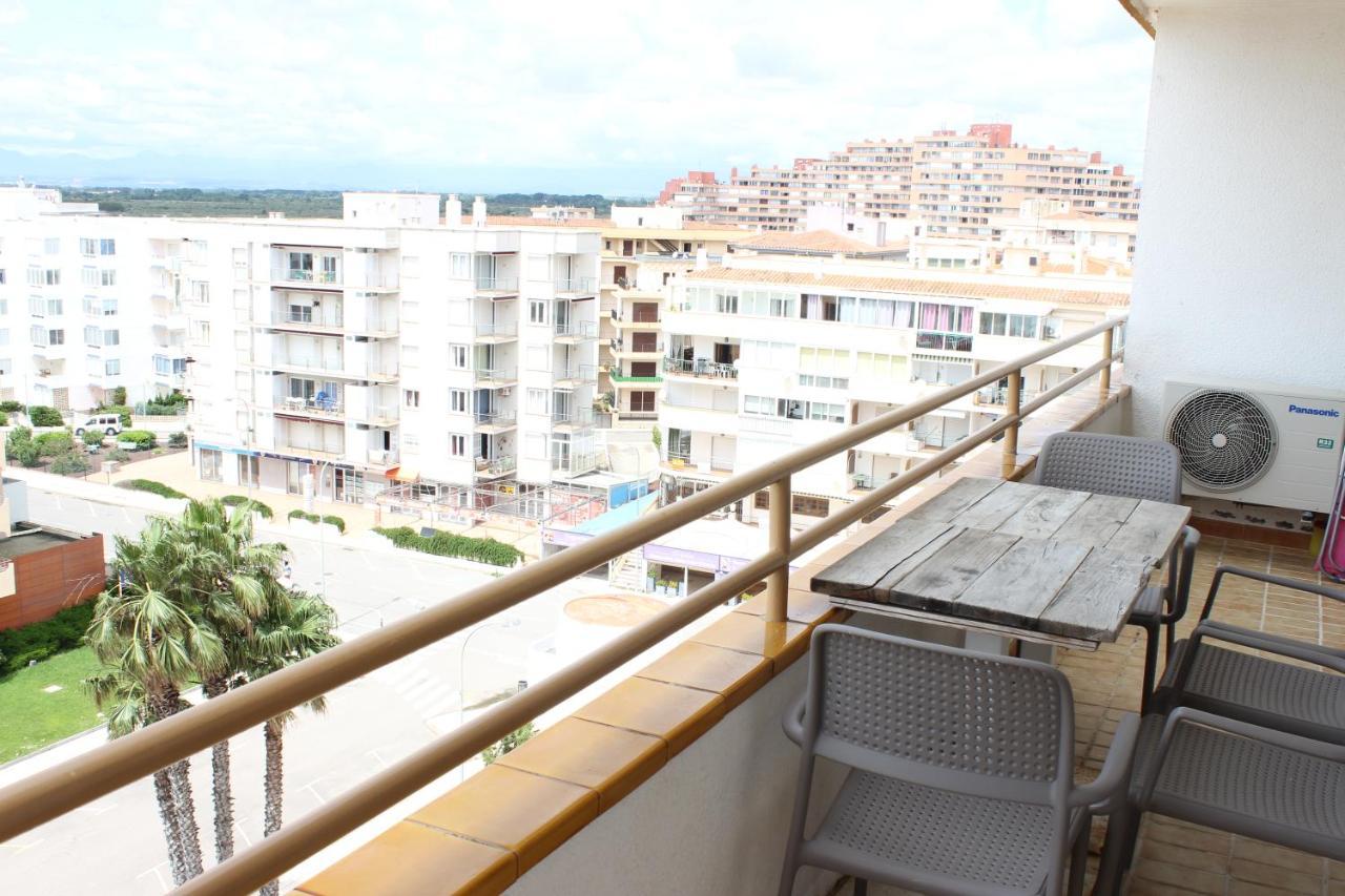 Beautiful Apartment In Front Of Beach, Pool, View Roses Luaran gambar