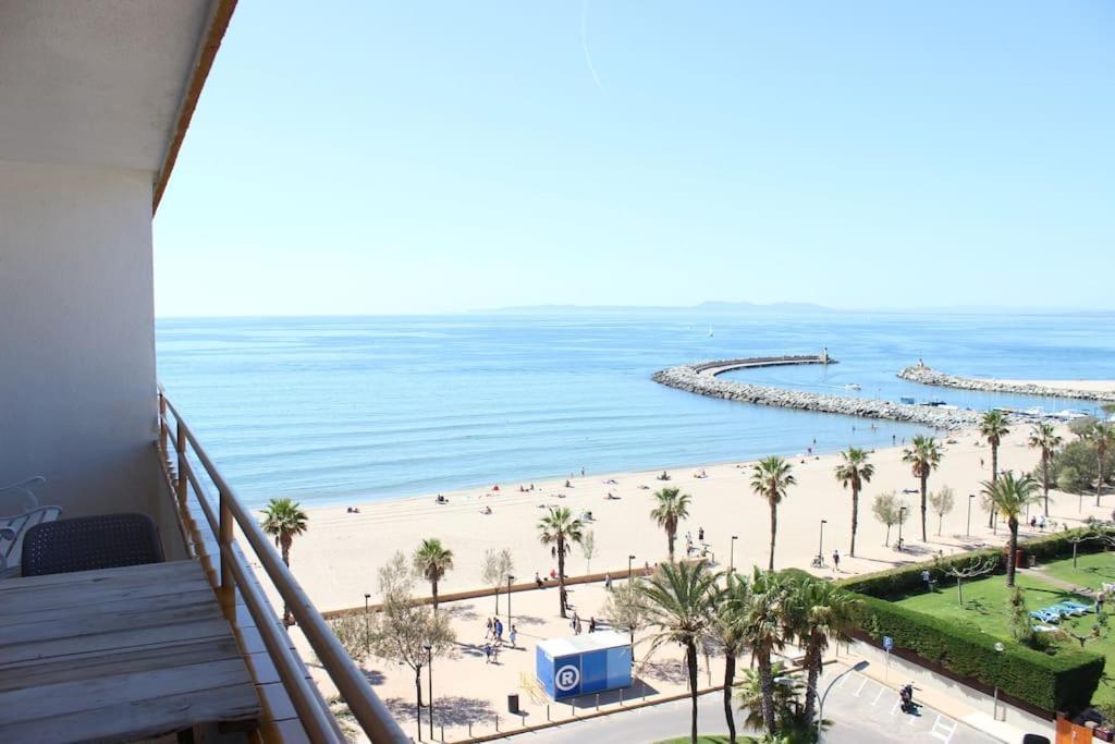 Beautiful Apartment In Front Of Beach, Pool, View Roses Luaran gambar